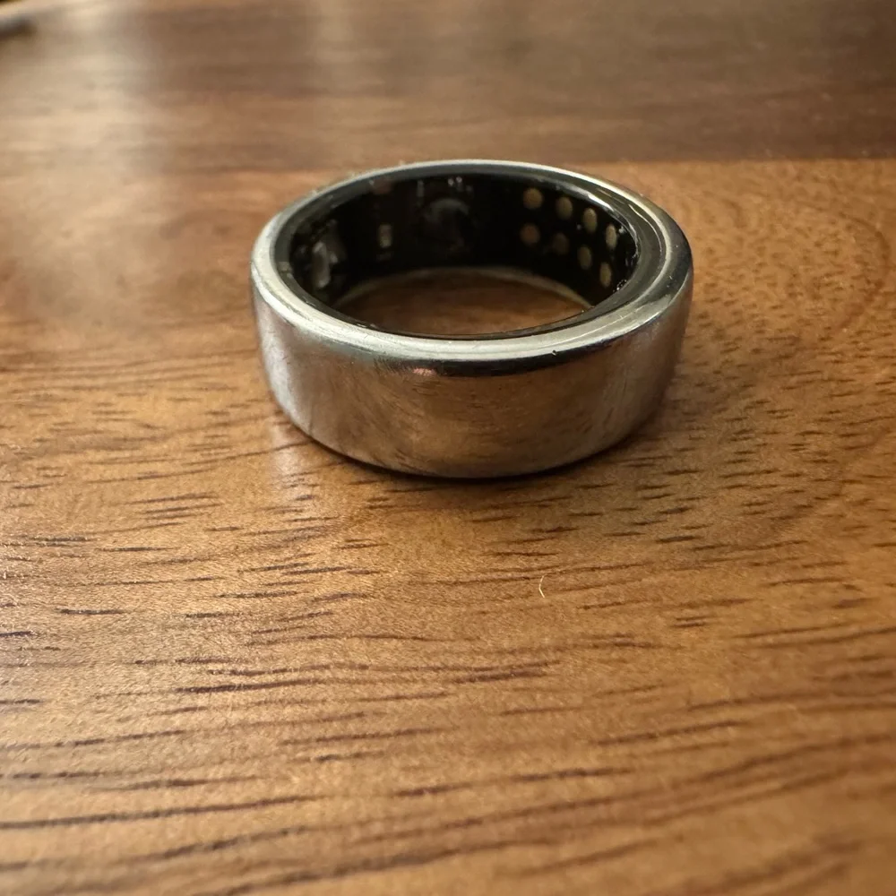 Oura Silver Wearable Ring